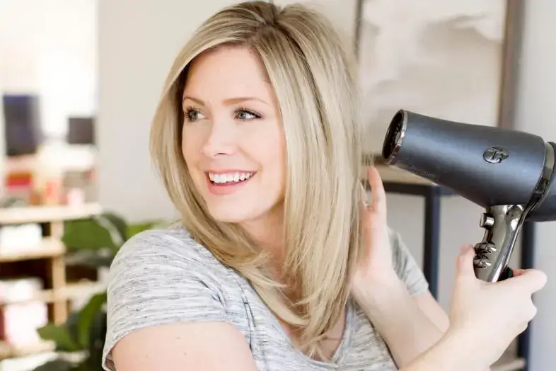 Blow-Drying for Volume: Techniques for Limp or Thin Hair