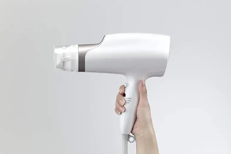 Comparative Reviews of Top Hair Dryer Models in the Battle of the Brands