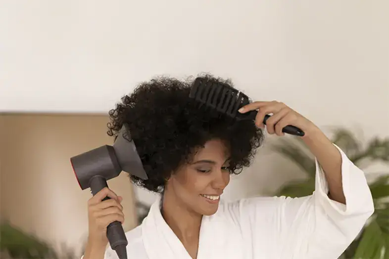 From Straight to Curly: Transformative Blow-Drying Techniques